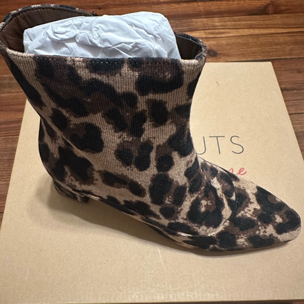 NIB Leopard Print Corduroy Ankle Boots